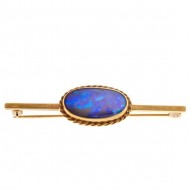 9ct Gold Opal Doublet Bar Brooch. Click for more information...